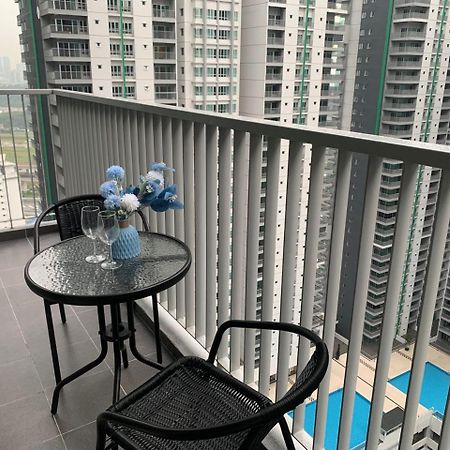 Corner Kl Pool View Rc Residence Kuala Lumpur Luaran gambar