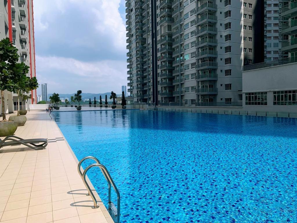 Corner Kl Pool View Rc Residence Kuala Lumpur Luaran gambar