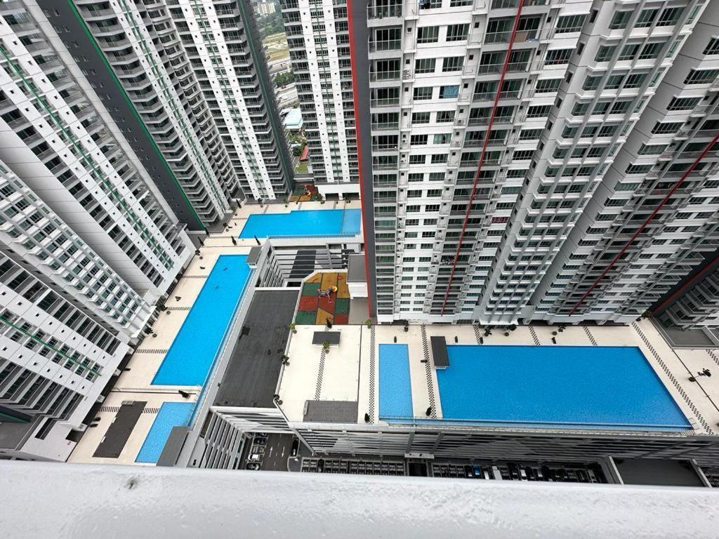 Corner Kl Pool View Rc Residence Kuala Lumpur Luaran gambar